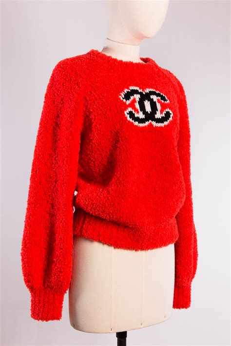 chanel sweater for women.